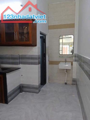 Bán Nhà , 48m2 TTN06, phường Tân Thới Nhất , Q12, giá chỉ hơn 3tỷ xíu. - 2