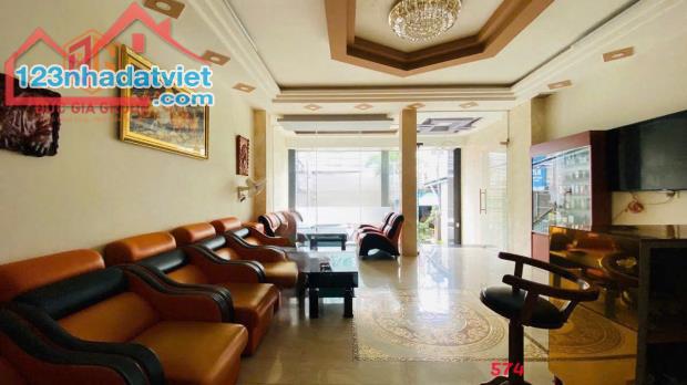 Bán Hotel đang kinh doanh KDC D2D, có thang máy 6m x 22m chỉ 19 tỷ - 1