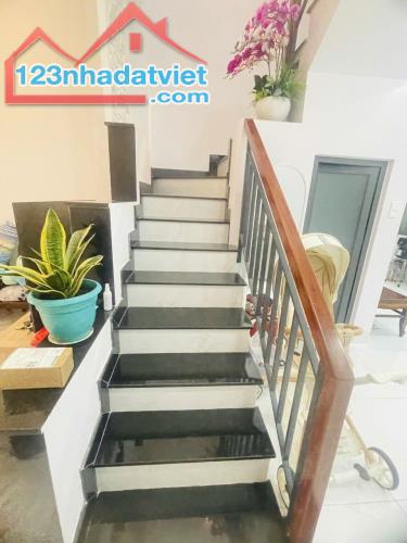 Bán nhà mới Kế MT Hoàng Xuân Nhị quận Tân Phú 4 x 15-2 tang chỉ chỉ 5.5 ty - 1