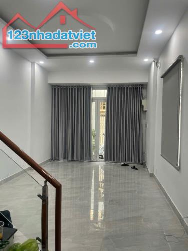 NHÀ ĐẸP 4 TẦNG - 3 MẶT HẺM Ô TÔ - HOÀNG HOA THÁM THÔNG - CHỈ NHỈNH 9 TỶ - 2