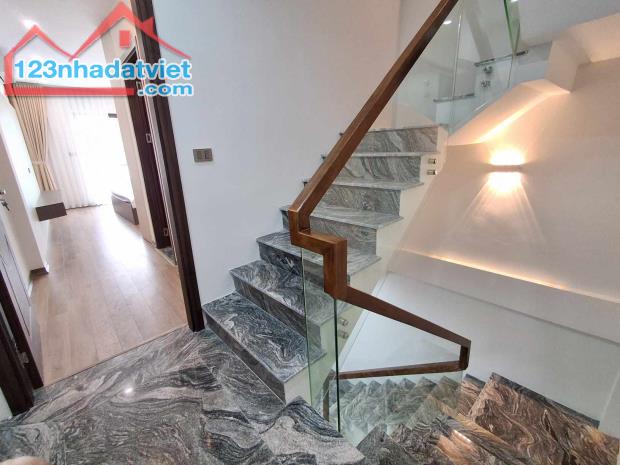 Bán nhà Bát Khối,Cổ Linh 5 tầng,36m,mt3.6m gần oto nhỉnh 5 tỷ - 4