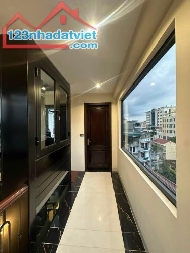 NHÀ HIẾM TRUNG TÂM QUẬN CẦU GIẤY – PHỐ VIP NGUYỄN PHONG SẮC 40Mx4T – 3 Ô TÔ TRÁNH - 1