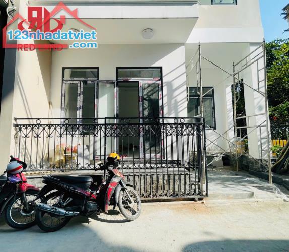 BÁN NHÀ 3 TẦNG 2 MẶT TIỀN KIỆT NGUYỄN CÔNG TRỨ - PHỐ TÂY HUẾ 70M2 - 1