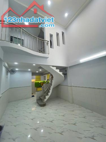 💥🏠 GẤP BÁN, TT QUẬN 6, NGUYỄN VĂN LUÔNG, SÁT HXT, NHÀ MỚI ĐẸP, 40M2, 3 TẦNG, NHỈNH 4 TỶ