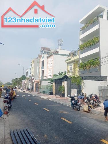 Mặt tiền ngay Ehome3 Q8, 100m2 ngang 5m SHR vuông vức, mới đẹp ở ngay, không ngập, 9.5 tỷ - 5