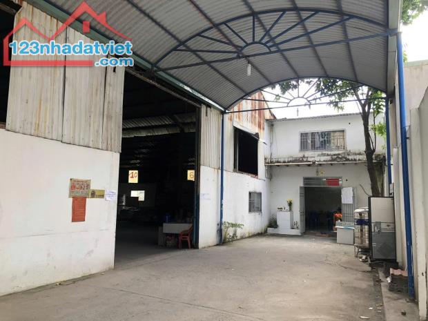 cho thuê kho 1200m2 (1000m2 kho + 200m2 văn phòng và bãi đậu xe) tại Quận 12 - 3