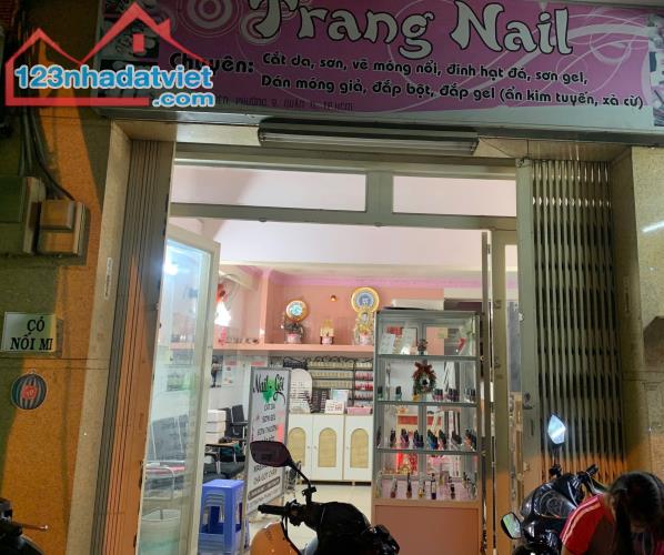 Quận 11 ! HOT HOT ! SANG RẺ TIỆM NAIL MT đường đông – MB 4m x 8m , THUÊ RẺ 9,5 tr (