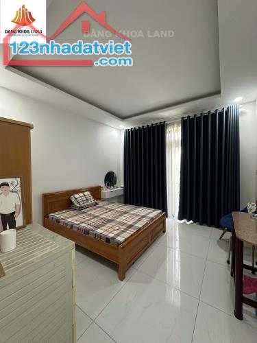 Bán nhà 4pn 70m2 Dĩ An Bình Dương 3,5 tỷ - 3