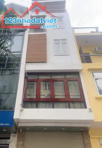 NHÀ HỌC VIÊN TÀI CHÍNH - DT43M2 - 4 TẦNG - GIÁ 7 ,3 TỶ - BẮC TỪ LIÊM , KINH DOANH - Ô TÔ