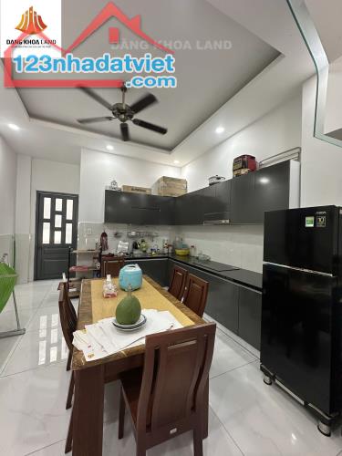 Bán nhà 4pn 70m2 Dĩ An Bình Dương 3,5 tỷ - 1