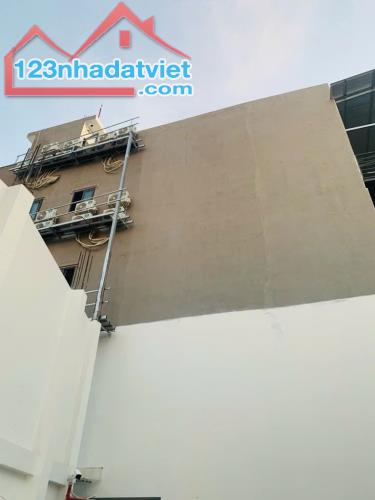 BÁN CHDV 4 TẦNG 298M2, DƯƠNG QUẢNG HÀM, GẦN ĐH VĂN LANG, 42 PHÒNG KHÉP KÍN, TN 140TR/THÁNG - 5