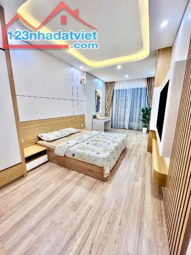 Bán Nhà Đẹp Việt Hưng 50m2- Hơn 9 tỷ-SIÊU PHẨM 6 TẦNG THANG MÁY-FULL NỘI THẤT-KINH DOANH - 2