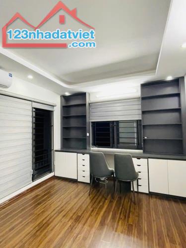 BÁN NHÀ GẦN ĐẠI HỌC PHENIKAA,DT 34m2 x 5T, MT 5.4m, 2 MẶT THOÁNG, NGÕ TO. GIÁ 5,5 TỶ - 3