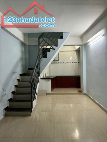 BÁN NHÀ ĐƯƠNG BÙI THẾ MỸ,  TÂN BÌNH - HẺM THÔNG - 2 TẦNG - 24M² (3,4 X 7) - CHỈ 2,95 TỶ