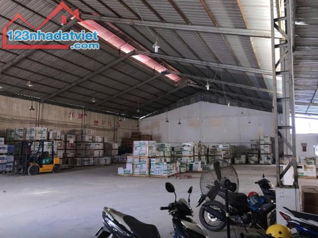 Kho 1200m2 ( kho 1000m2 - 200m2 vp) Quận 12