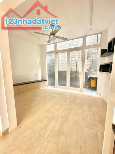 Cho thuê nhà 78 m2 Quận 7 full nội thất - 2