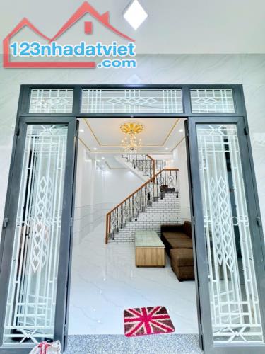 NHÀ 2 TẦNG MỚI ĐẸP LUNG LINH - 32M2(4x8) -Đ.SỐ 8B GẦN NGUYỄN SƠN GIÁP TÂN PHÚ. CHỈ 3 TỶ XX - 1