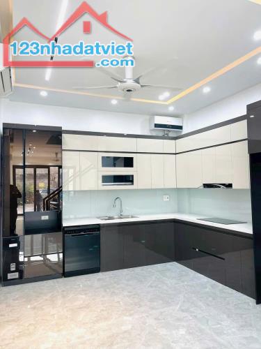 🏠🏠 Bán căn nhà lô góc 2 mặt ngõ tại vị trí đắc địa trung tâm phường Trần Hưng Đạo TPTB - 1