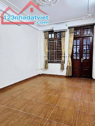 Bán nhà Quan Nhân gần ngã tư sở ngõ thông 35m2 MT 4m 6.x tỷ - 4