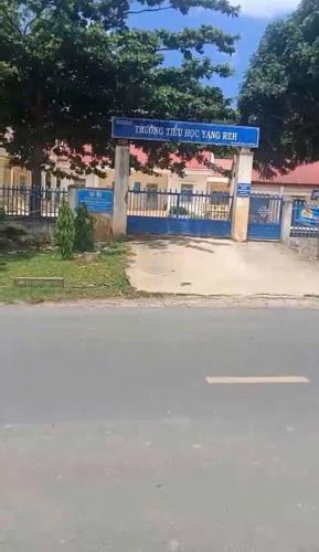 Đất mặt đường quốc lộ 27 giá siêu rẻ , gần trường học - 1