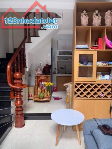 Bán gấp nhà Hẻm ô tô Lê Thị Ngay 52m2 _ 2 tầng chỉ nhỉnh 2 tỷ.