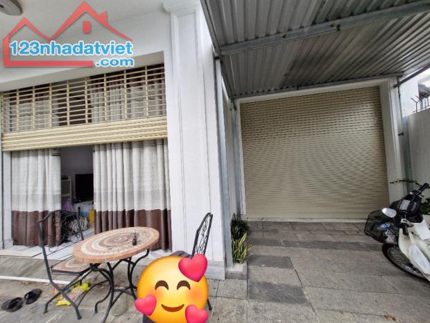 BIỆT THỰ LÔ GÓC – 210M² (8x26M) – Ở NGAY – MẶT TIỀN ĐƯỜNG THẠNH MỸ LỢI - 2