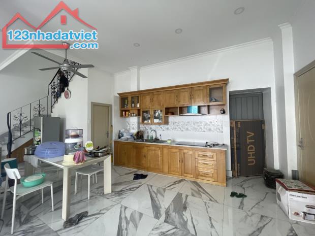 BIỆT THỰ LÔ GÓC – 210M² (8x26M) – Ở NGAY – MẶT TIỀN ĐƯỜNG THẠNH MỸ LỢI - 3