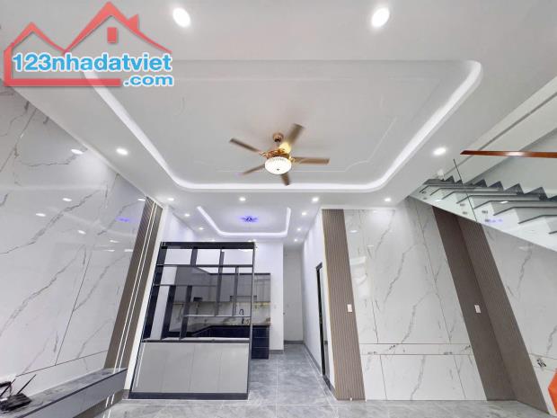 Bán Nhà Mới Xây 1Lầu 1Trệt Trung Tâm Biên Hoà. Thổ Cư, Hoàn Công