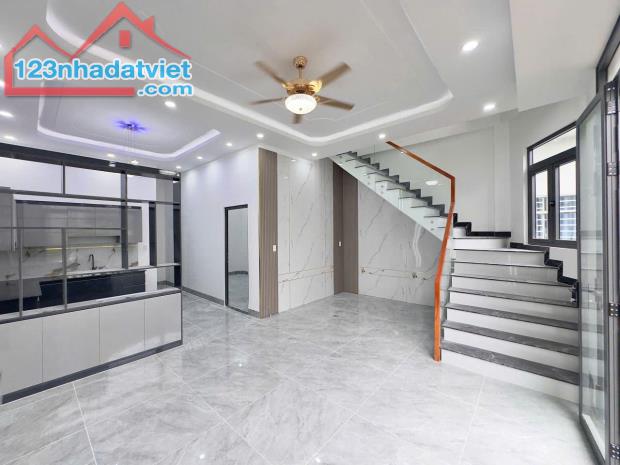Bán Nhà Mới Xây 1Lầu 1Trệt Trung Tâm Biên Hoà. Thổ Cư, Hoàn Công - 1