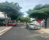 Bán nhà C4 Lê Quang Định dt 100m đường 11m giá 7.35ty