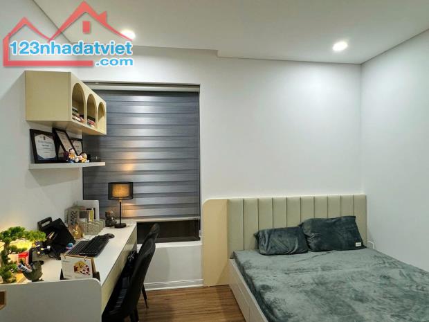 Bán chung cư Rice Sông Hồng, Long Biên 70 mét, 2 ngủ, 2 vệ sinh, view nội khu, 4.6 tỷ - 4