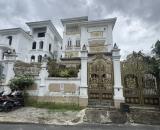 Biệt Thự 5 Tầng• Khu City Land Q7• 220m2(10x22)• Có Hầm • Thang Máy• 6PN• 8WC• Khu Compoun