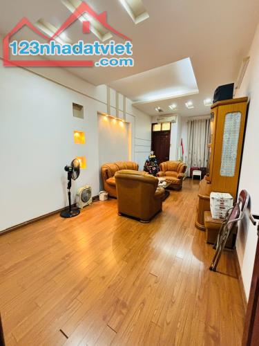 Bán nhà riêng Phân Lô Hồ 3 Mẫu, Ô Đồng Lầm, OTO đỗ cửa, 55/60m2 x 5 tầng, KCBT, ngõ thông - 4