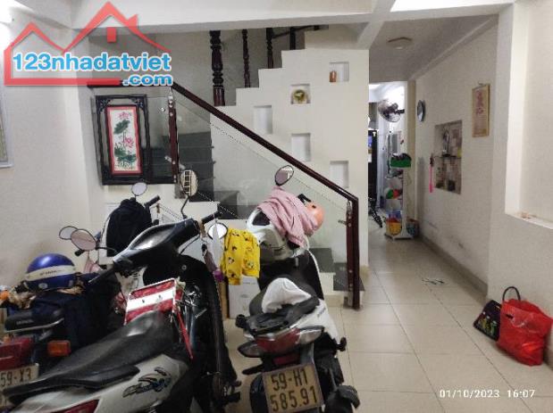 Nhà CMT8 khu sầm uất quận 3 phường 10 - 1