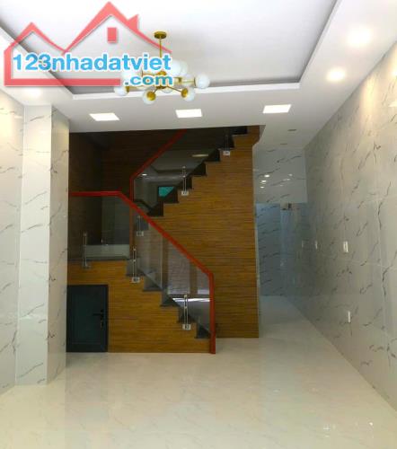 Bán Nhà 2 Tầng 61m2 có 5,5 tỷ Đường số 4 Phường 11 Gò Vấp Hồ Chí Minh