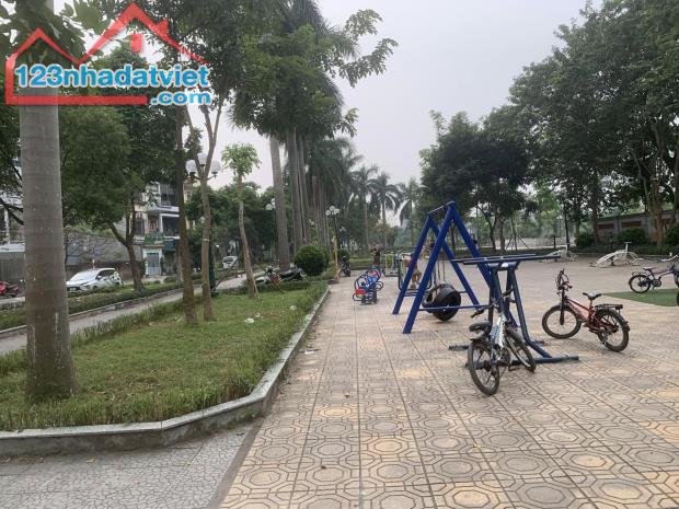 Bán đất Tái Định Cư Thạch Bàn 76m2, MT 5m, nở hậu, view công viên, ô tô tránh - 4