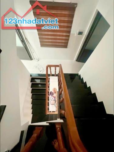 ► Mặt Tiền đường 5.5m Hoà Nam gần Bến Xe ĐN, 110m2, 3 tầng đúc, mới xây 2 năm, 4.45 tỷ - 3