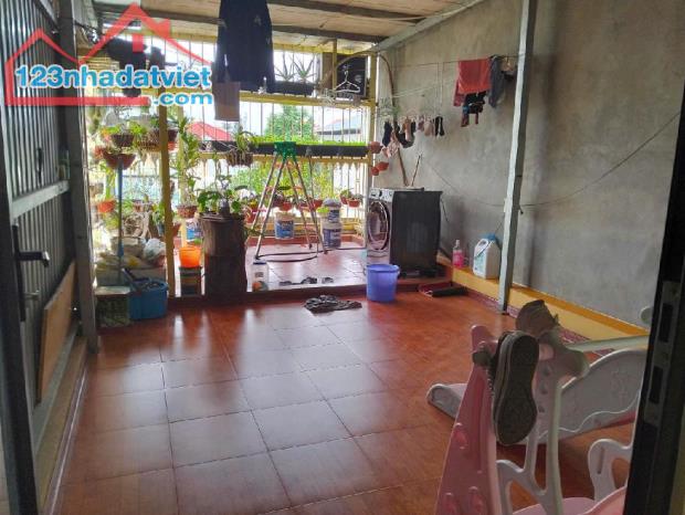 BÁN NHÀ PHỐ BÁT KHỐI - Ô TÔ ĐỖ CỬA - 47M2 GIÁ HƠN 6 TỶ - 3