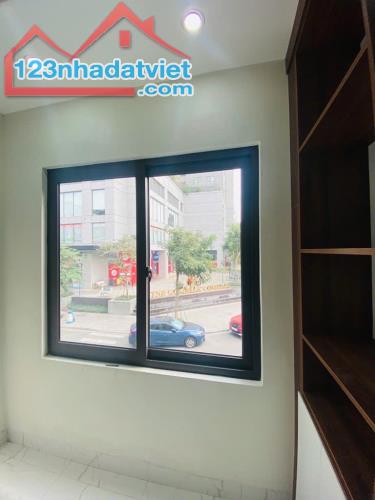 Nhà Đẹp-  Giá rẻ duy nhất Vạn Phúc - Hà Đông  35m2x 5 tầng  Giá 5,x tỷ    Gần trục đường l - 5