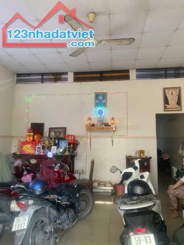 Chủ ngộp bán gấp nhà TTH 29 – Nguyễn Văn Quá – Q12 – hẻm trước nhà  5m – 6x17m – Chỉ 4.2Ty - 2