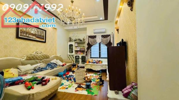 Nhà Mặt Đường Chợ Hàng buôn bán kinh doanh tốt. chỉ hơn 6 tỷ - 1