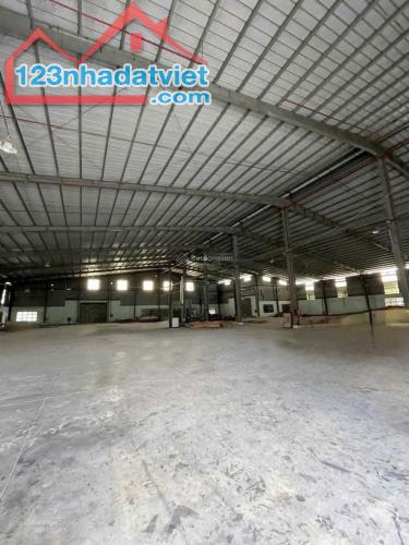 Cho Thuê 6.000m2 Nhà Xưởng Ngoài KCN Bến Cát Bình Dương Giấy Tờ Đầy Đủ - 1