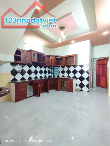 Chủ gấp bán nhà đẹp 3 tầng, hẻm xe tải, 74m Hương Lộ 80, Bình Tân, sổ hồng riêng, 4.99 tỷ,