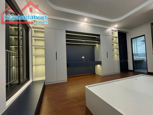 SIÊU PHẨM BÁT KHỐI - NHÀ MỚI XÂY - FULL NỘI THẤT - 2 PHÚT TỚI CẦU VĨNH TUY. - 4