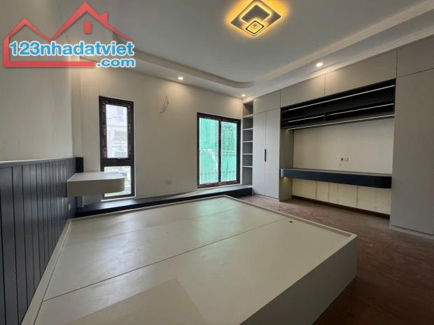 SIÊU PHẨM BÁT KHỐI - NHÀ MỚI XÂY - FULL NỘI THẤT - 2 PHÚT TỚI CẦU VĨNH TUY. - 5