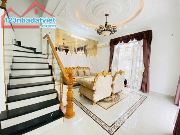 BÁN BIỆT THỰ MINI NGANG 9M GÓC 2 MẶT TIỀN HXH 6M - 3 TẦNG FULL NỘI THẤT - HUỲNH TẤN PHÁT - 2