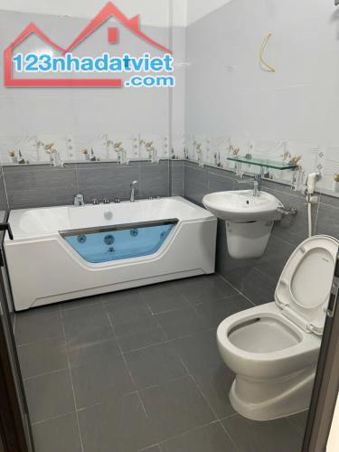 Bán nhà 3 tầng mới xây 71m hướng đông bắc ngõ ô tô Tiền Phong 3.28 tỷ - 3