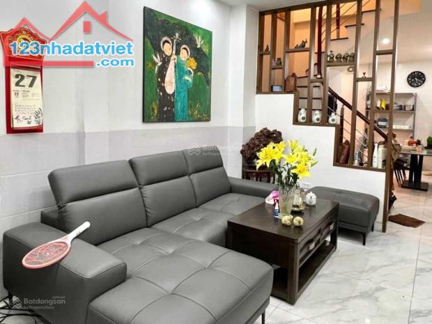 Bán nhà 4 tầng, 46m², Thịnh Quang, Láng Hạ, Đống Đa - 10.1 tỷ - 1