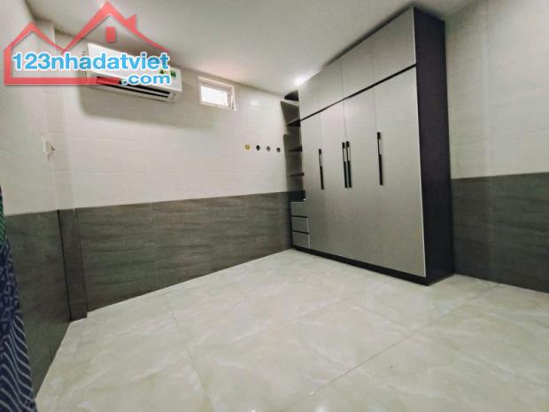 # Nhà Kiệt gần MT Điện Biên Phủ, 40m2, gác lửng sạch đẹp, hơn 2 tỷ - 2