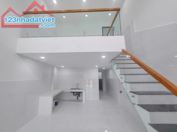 NHÀ ĐẸP HẺM XE HƠI 5m - 51.2m2, 2 TẦNG, SÁT MẶT TIỀN NGUYỄN XIỂN, KẾ BÊN VINHOMES QUẬN 9 - 2